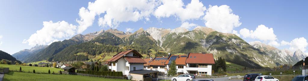 Apart Mirjam Pettneu am Arlberg Værelse billede